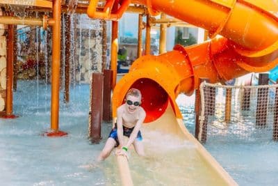 Guía práctica de atracciones de parques acuáticos para planear tu día ideal